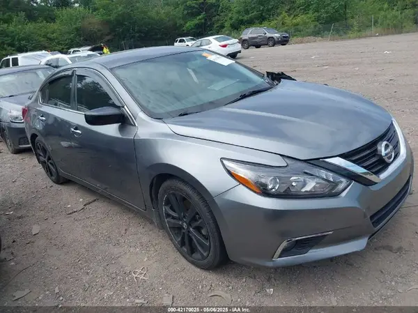 1N4AL3AP4HC266324 2017 NISSAN ALTIMA - Image 1