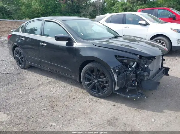 1N4AL3AP4HC269563 2017 NISSAN ALTIMA - Image 1