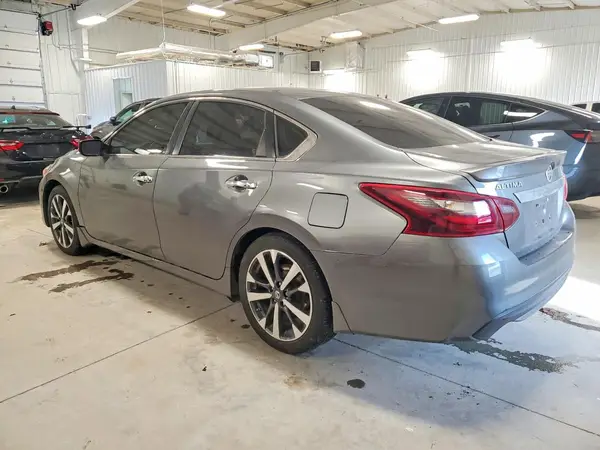 1N4AL3AP4HC271829 2017 NISSAN ALTIMA - Image 2