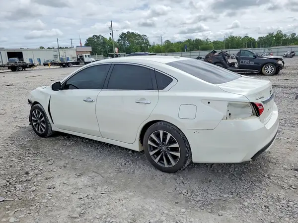 1N4AL3AP4HC276576 2017 NISSAN ALTIMA - Image 2