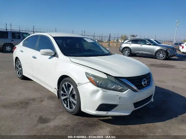 1N4AL3AP4HC278148 2017 NISSAN ALTIMA - Image 1