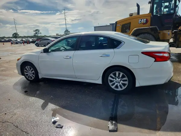 1N4AL3AP4HC278229 2017 NISSAN ALTIMA - Image 2