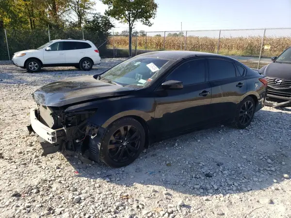 1N4AL3AP4HC280160 2017 NISSAN ALTIMA - Image 1