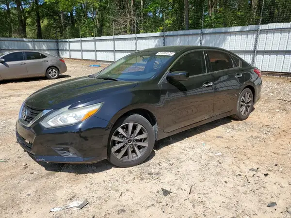 1N4AL3AP4HC282118 2017 NISSAN ALTIMA - Image 1