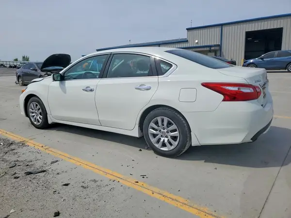 1N4AL3AP4HC283091 2017 NISSAN ALTIMA - Image 2