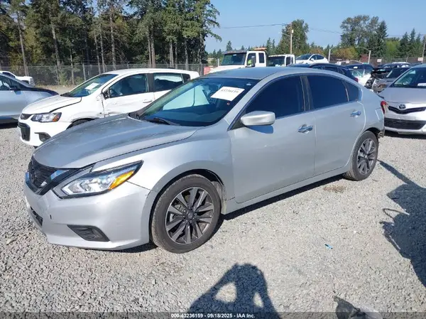 1N4AL3AP4HC284340 2017 NISSAN ALTIMA - Image 2