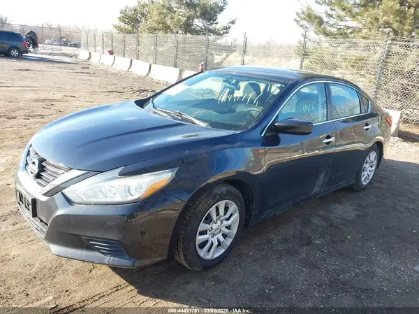 1N4AL3AP4HC284807 2017 NISSAN ALTIMA - Image 2