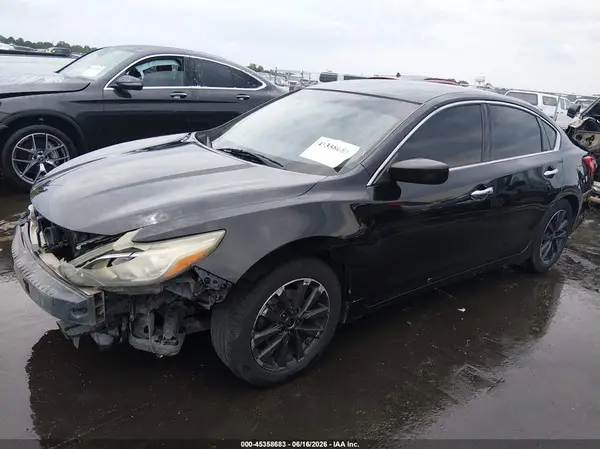 1N4AL3AP4HC288288 2017 NISSAN ALTIMA - Image 2