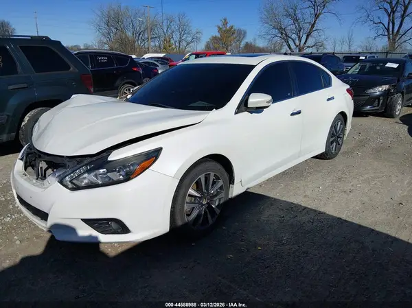 1N4AL3AP4HC290235 2017 NISSAN ALTIMA - Image 2