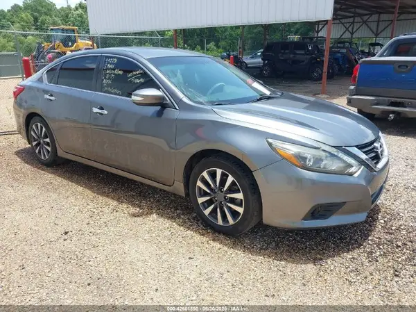 1N4AL3AP4HC292731 2017 NISSAN ALTIMA - Image 1