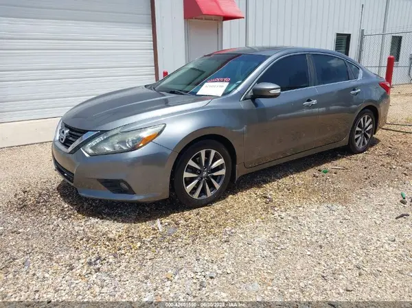 1N4AL3AP4HC292731 2017 NISSAN ALTIMA - Image 2