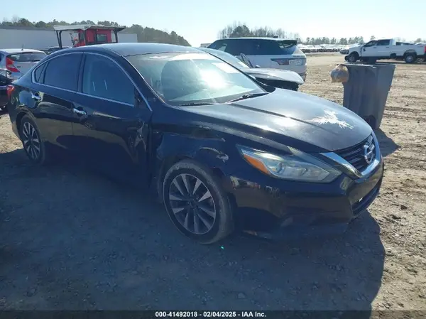 1N4AL3AP4HC293538 2017 NISSAN ALTIMA - Image 1