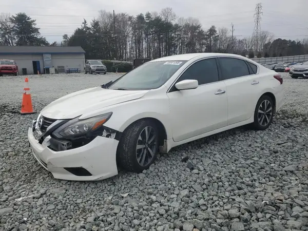 1N4AL3AP4HC293698 2017 NISSAN ALTIMA - Image 1