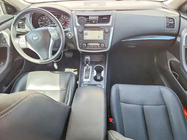 1N4AL3AP4HC470606 2017 NISSAN ALTIMA - Image 8