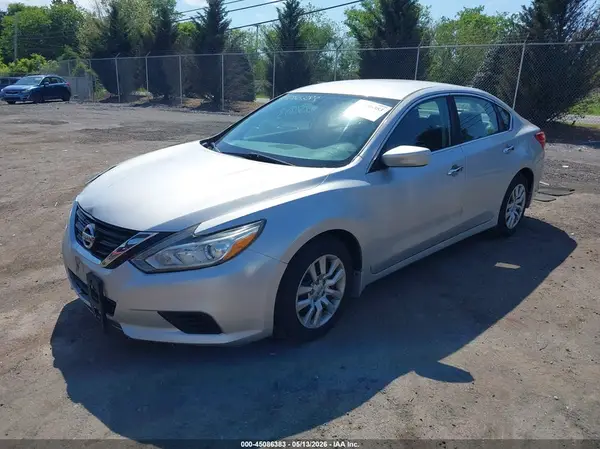 1N4AL3AP4HC471402 2017 NISSAN ALTIMA - Image 2