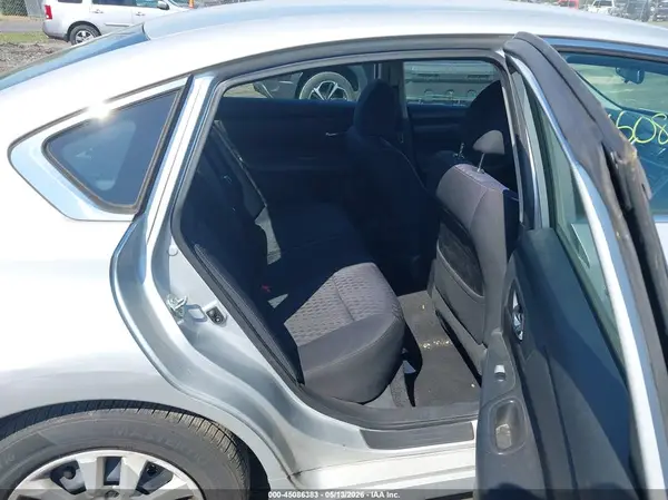 1N4AL3AP4HC471402 2017 NISSAN ALTIMA - Image 8