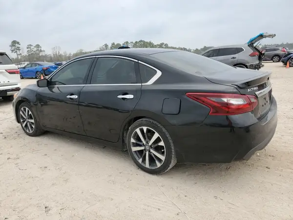 1N4AL3AP4HC471772 2017 NISSAN ALTIMA - Image 2