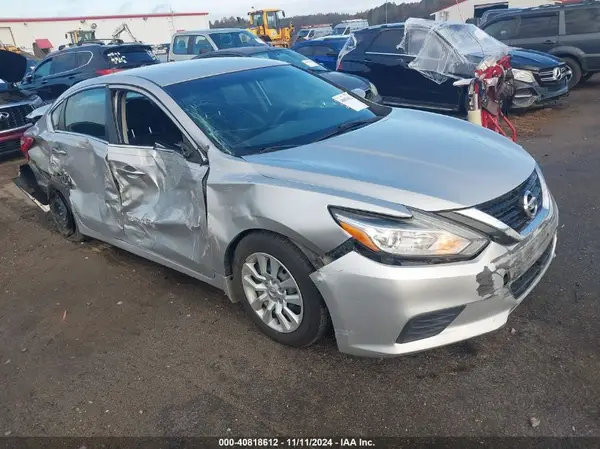 1N4AL3AP4HC472775 2017 NISSAN ALTIMA - Image 1