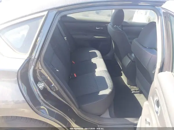1N4AL3AP4HC473005 2017 NISSAN ALTIMA - Image 8