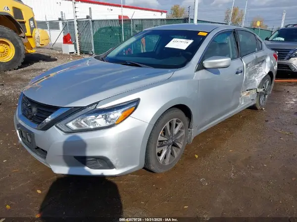 1N4AL3AP4HC478110 2017 NISSAN ALTIMA - Image 2