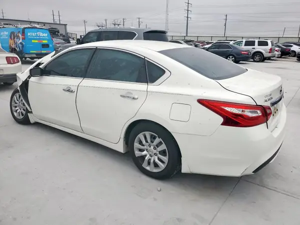 1N4AL3AP4HC478950 2017 NISSAN ALTIMA - Image 2
