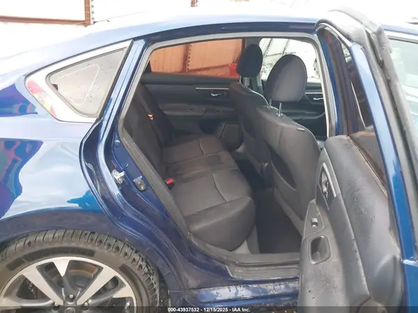 1N4AL3AP4HC482142 2017 NISSAN ALTIMA - Image 8