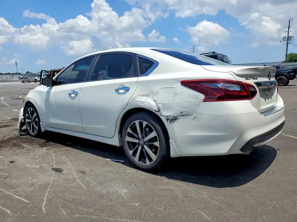 1N4AL3AP4HC485476 2017 NISSAN ALTIMA - Image 2