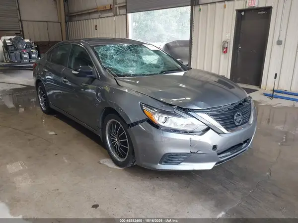 1N4AL3AP4HC488491 2017 NISSAN ALTIMA - Image 1