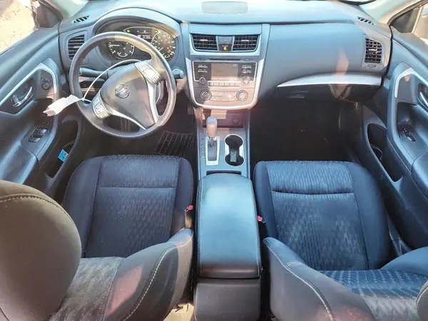 1N4AL3AP4HC488975 2017 NISSAN ALTIMA - Image 8
