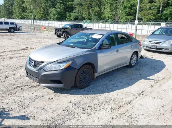 1N4AL3AP4HC491004 2017 NISSAN ALTIMA - Image 2