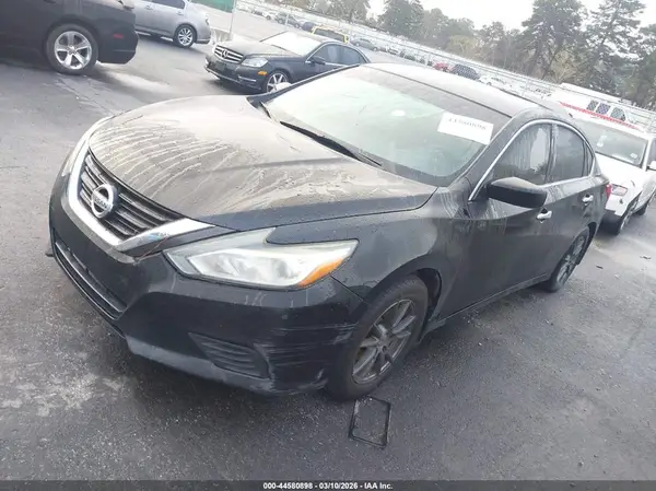 1N4AL3AP4HC494677 2017 NISSAN ALTIMA - Image 2