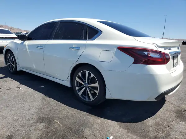 1N4AL3AP4HC495473 2017 NISSAN ALTIMA - Image 2