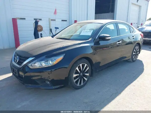 1N4AL3AP4HC497076 2017 NISSAN ALTIMA - Image 2