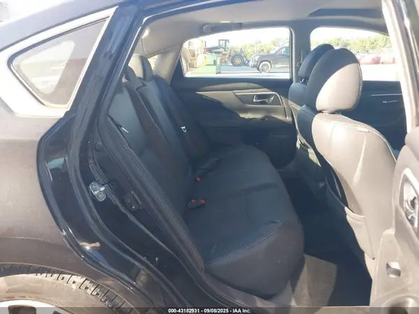 1N4AL3AP4HC497076 2017 NISSAN ALTIMA - Image 8