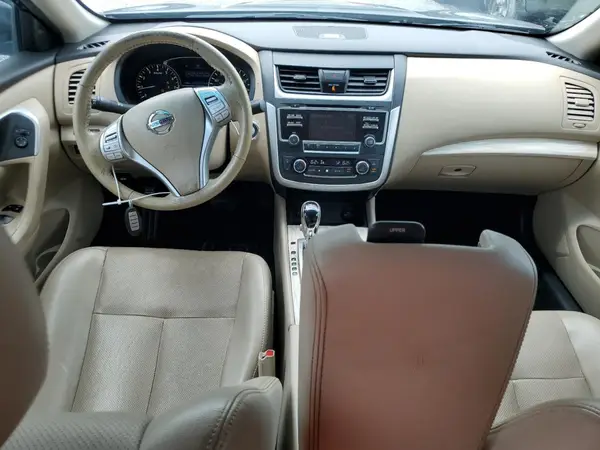 1N4AL3AP4HC498292 2017 NISSAN ALTIMA - Image 8