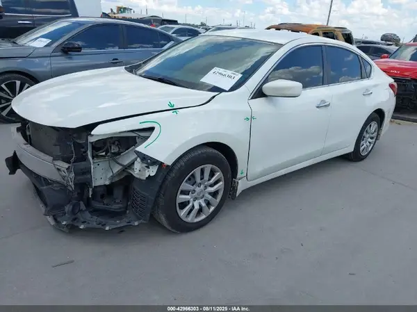 1N4AL3AP4HC498356 2017 NISSAN ALTIMA - Image 2