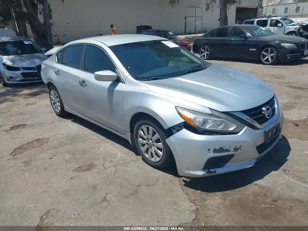 1N4AL3AP4HC499460 2017 NISSAN ALTIMA - Image 1