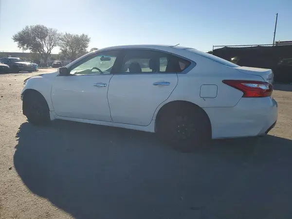 1N4AL3AP4HN306812 2017 NISSAN ALTIMA - Image 2