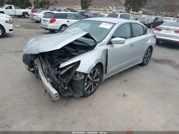 1N4AL3AP4HN317034 2017 NISSAN ALTIMA - Image 2