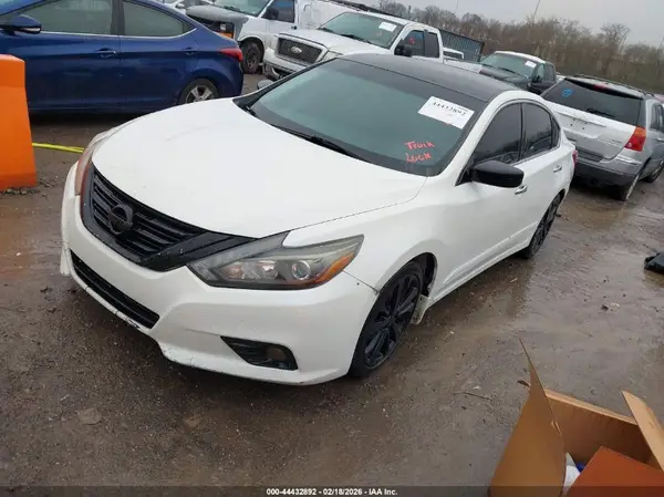 1N4AL3AP4HN317177 2017 NISSAN ALTIMA - Image 2