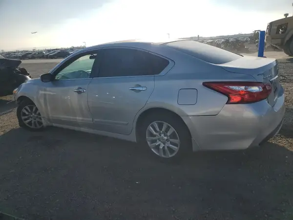 1N4AL3AP4HN317941 2017 NISSAN ALTIMA - Image 2