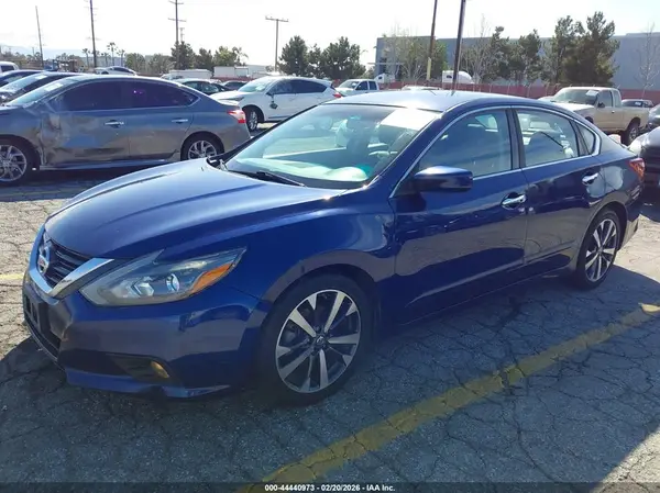 1N4AL3AP4HN319222 2017 NISSAN ALTIMA - Image 2