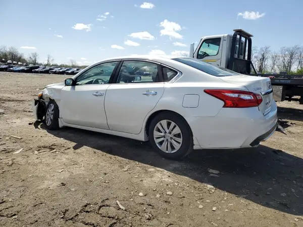 1N4AL3AP4HN320077 2017 NISSAN ALTIMA - Image 2