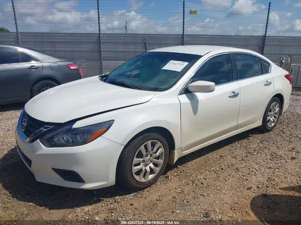 1N4AL3AP4HN323478 2017 NISSAN ALTIMA - Image 2