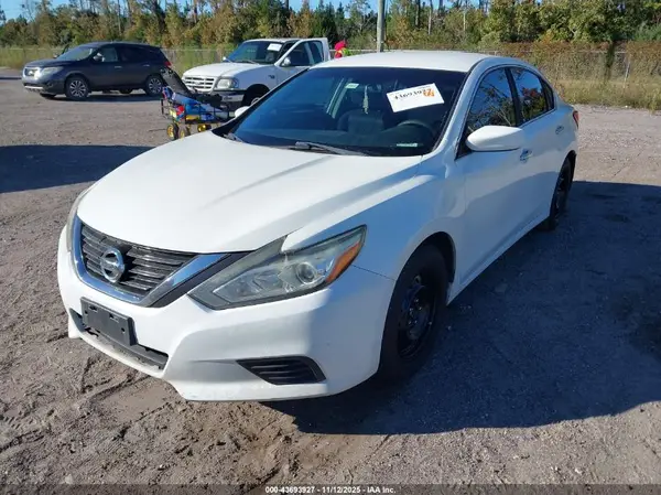 1N4AL3AP4HN327031 2017 NISSAN ALTIMA - Image 2