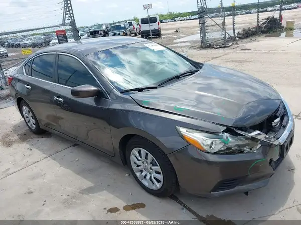 1N4AL3AP4HN328583 2017 NISSAN ALTIMA - Image 1