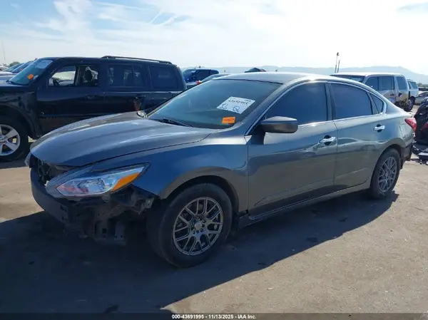 1N4AL3AP4HN332942 2017 NISSAN ALTIMA - Image 2