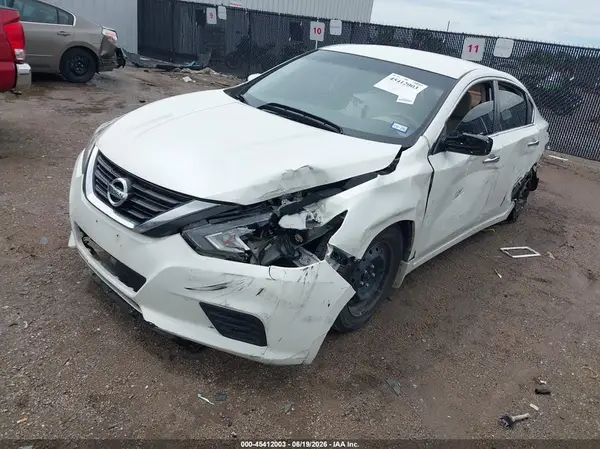 1N4AL3AP4HN338742 2017 NISSAN ALTIMA - Image 2