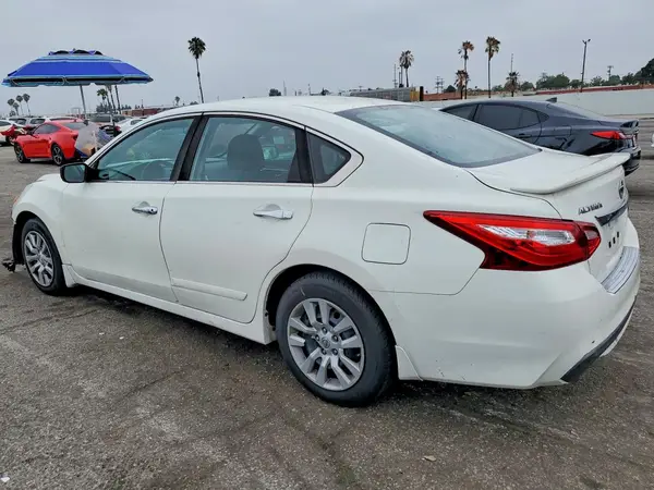 1N4AL3AP4HN344346 2017 NISSAN ALTIMA - Image 2