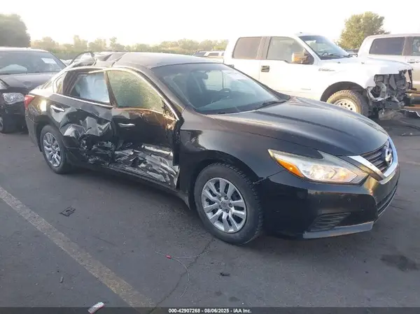 1N4AL3AP4HN345979 2017 NISSAN ALTIMA - Image 1